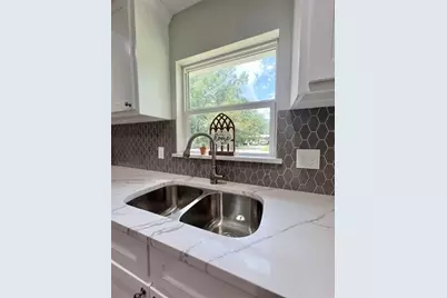 10516 Peck Road, Lumberton, TX 77657 - Photo 8