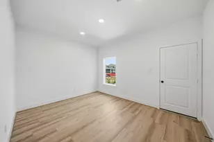 5322 Getty Ln, Iowa Colony, TX 77583 - Photo 4
