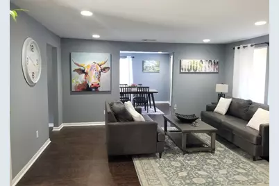 2121 N Durham Drive, Houston, TX 77008 - Photo 6