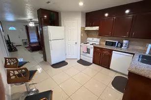 8951 Dirby St, Houston, TX 77075 - Photo 14