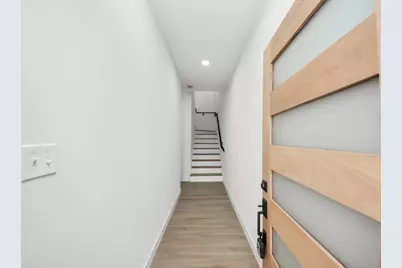 1216 E 34th Street #D, Houston, TX 77022 - Photo 6