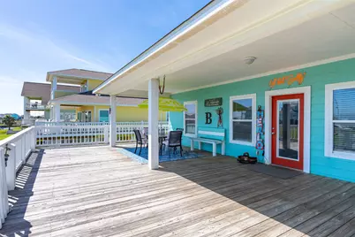 3174 Sea Castle Drive, Crystal Beach, TX 77650 - Photo 10
