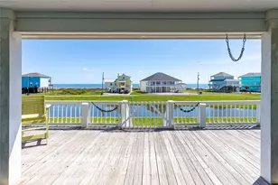 3174 Sea Castle Dr, Crystal Beach, TX 77650 - Photo 6