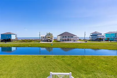 3174 Sea Castle Drive, Crystal Beach, TX 77650 - Photo 4
