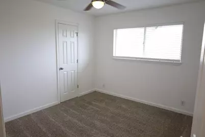 513 Sims Drive, Angleton, TX 77515 - Photo 12