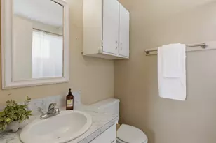 13627 Greenway Dr, Sugar Land, TX 77498 - Photo 20