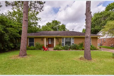 9030 Quebec Drive, Houston, TX 77096 - Photo 2