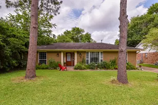 9030 Quebec Dr, Houston, TX 77096 - Photo 2