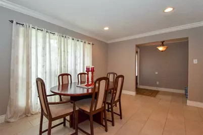 9030 Quebec Drive, Houston, TX 77096 - Photo 8