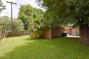 9030 Quebec Dr, Houston, TX 77096 - Photo 34