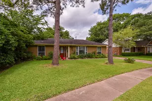 9030 Quebec Dr, Houston, TX 77096 - Photo 1