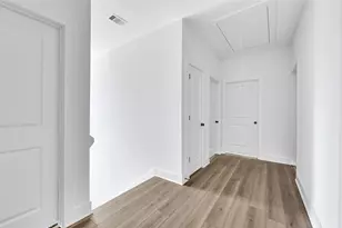 2511 Garapan St, Houston, TX 77091 - Photo 8