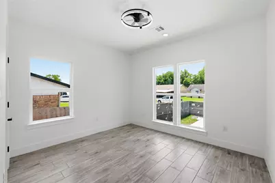 5515 Elm Springs Drive, Houston, TX 77048 - Photo 24