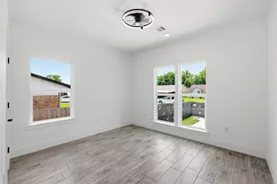 5515 Elm Springs Dr, Houston, TX 77048 - Photo 24