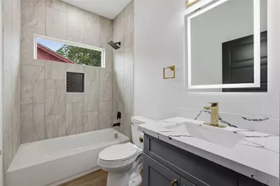 5515 Elm Springs Drive, Houston, TX 77048 - Photo 14