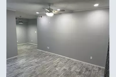 7037 N Holiday Drive, Galveston, TX 77550 - Photo 2