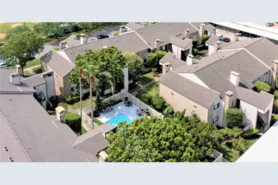 7037 N Holiday Drive, Galveston, TX 77550 - Photo 22