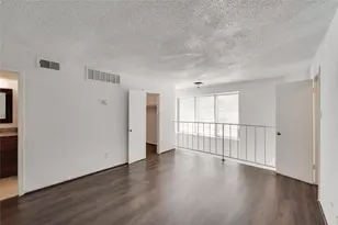 2800 Jeanetta St, Houston, TX 77063 - Photo 8