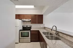 2800 Jeanetta St, Houston, TX 77063 - Photo 6