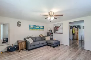 414 Jackson Ave, Bacliff, TX 77518 - Photo 2