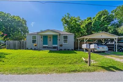 414 Jackson Avenue, Bacliff, TX 77518 - Photo 1