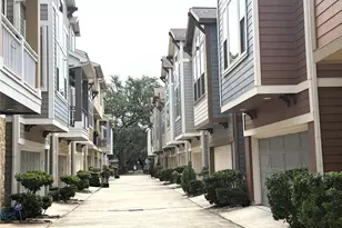 762 Nicholson St, Houston, TX 77007 - Photo 1