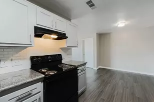 11111 W Montgomery Rd, Houston, TX 77088 - Photo 6