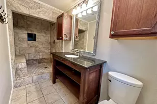 9634 Fairdale Ln, Houston, TX 77063 - Photo 14