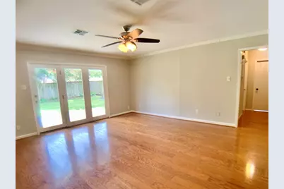9634 Fairdale Lane, Houston, TX 77063 - Photo 12
