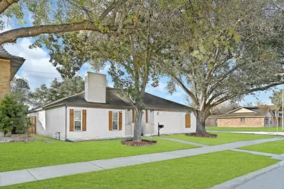 10822 Bob White Drive, Houston, TX 77096 - Photo 2