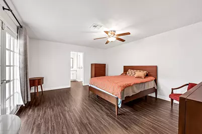 10822 Bob White Drive, Houston, TX 77096 - Photo 20