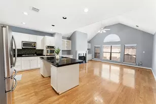 9822 Marlink, Houston, TX 77025 - Photo 2