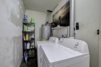 1 4th Avenue N, Texas City, TX 77590 - Photo 18