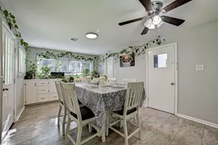 1 4th Ave N, Texas City, TX 77590 - Photo 16