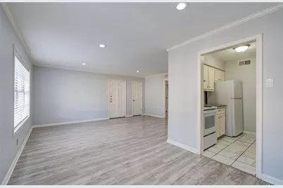 7900 Westheimer Road #146, Houston, TX 77063 - Photo 8