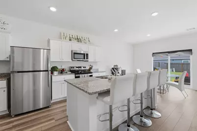 10138 Tiger Flower Lane, Houston, TX 77016 - Photo 6
