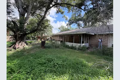 1429 Circle Drive, Sealy, TX 77474 - Photo 4