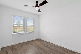 12322 Old Fashion Cir, Mont Belvieu, TX 77535 - Photo 18