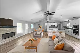 3706 Roberts Blvd, Baytown, TX 77521 - Photo 2