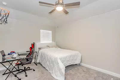 319 Clifton Crane Road, La Porte, TX 77571 - Photo 14