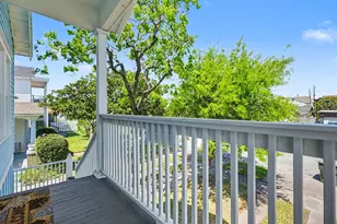 4213 Ave T 1/2, Galveston, TX 77550 - Photo 2