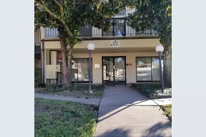 3045 Walnut Bend Lane #28, Houston, TX 77042 - Photo 1