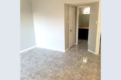 3045 Walnut Bend Lane #28, Houston, TX 77042 - Photo 8