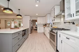 4302 McDermed Dr, Houston, TX 77035 - Photo 2