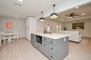 4302 McDermed Dr, Houston, TX 77035 - Photo 30