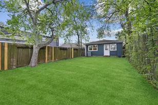 4630 Clover St, Houston, TX 77051 - Photo 24
