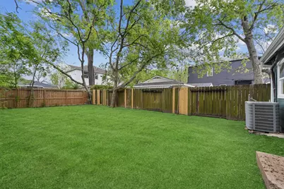 4630 Clover Street, Houston, TX 77051 - Photo 22