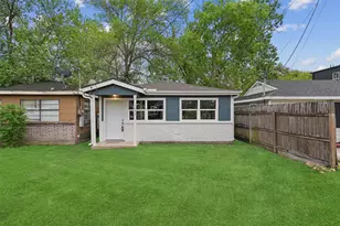 4630 Clover St, Houston, TX 77051 - Photo 2