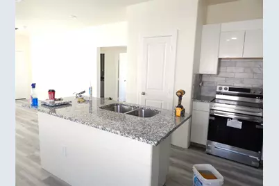 18433 Novarra Drive, Conroe, TX 77306 - Photo 8