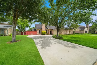 3815 W Valley Drive, Missouri City, TX 77459 - Photo 2
